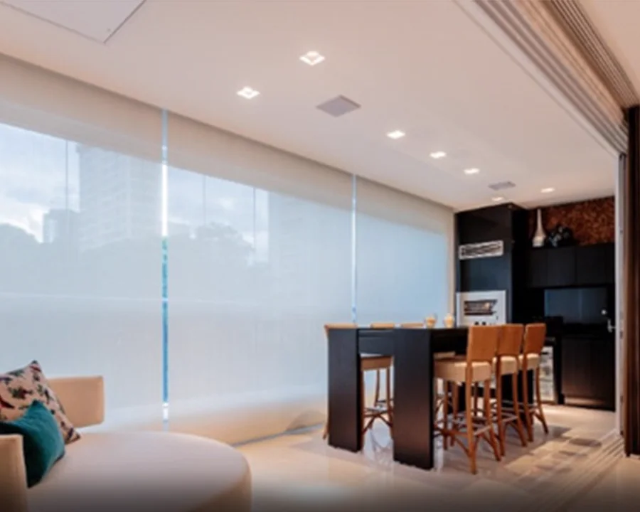 Persiana de tela solar para varanda gourmet de apartamento